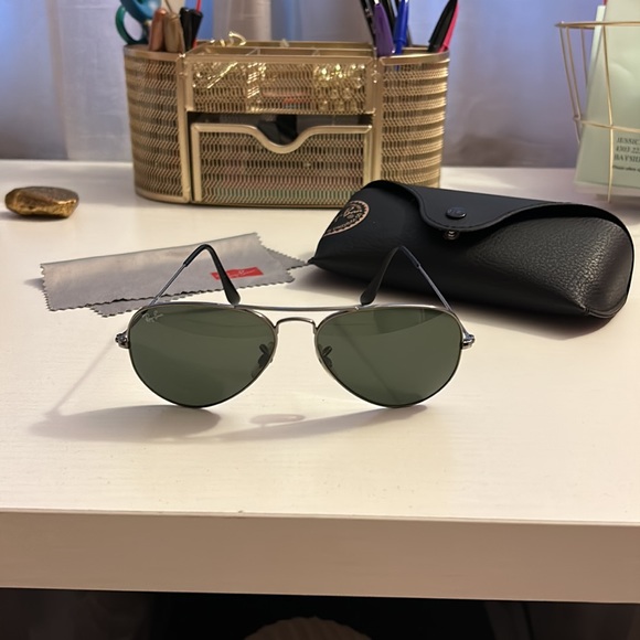 Ray-Ban Accessories - Ray-Ban Aviator Sunglasses